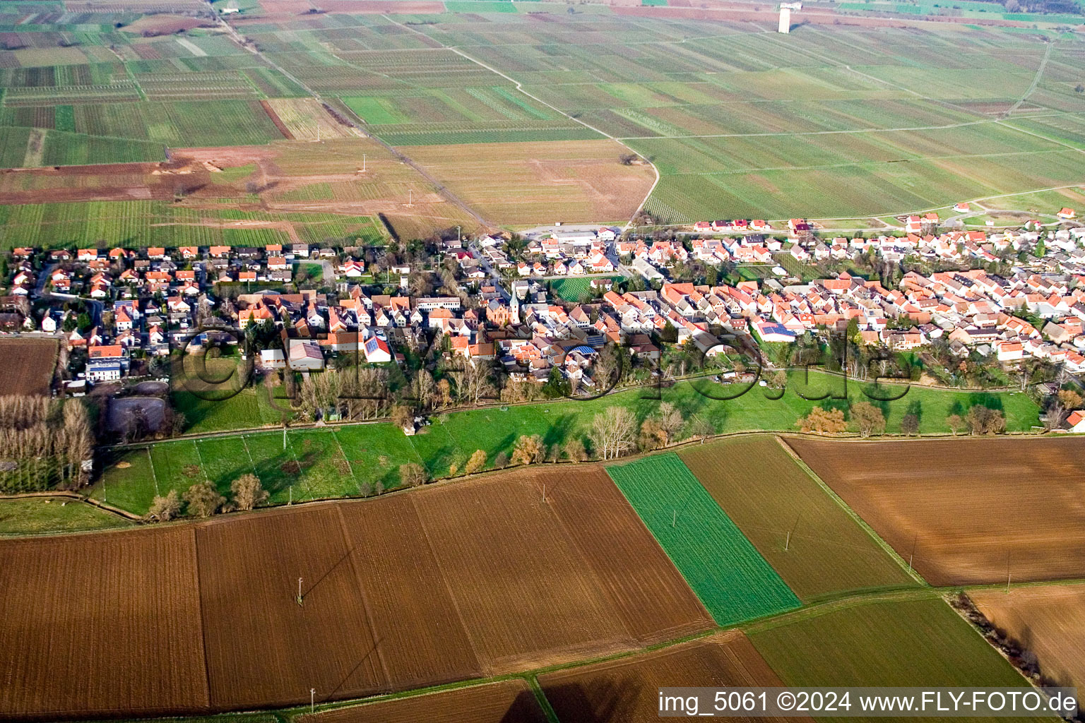 Aerial photograpy of Village - view on the edge of agricultural fields and farmland in the district Duttweiler in Neustadt an der Weinstrasse in the state Rhineland-Palatinate