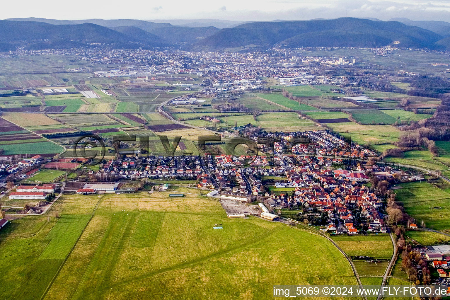 Village view in the district Lachen in Neustadt an der Weinstraße in the state Rhineland-Palatinate, Germany