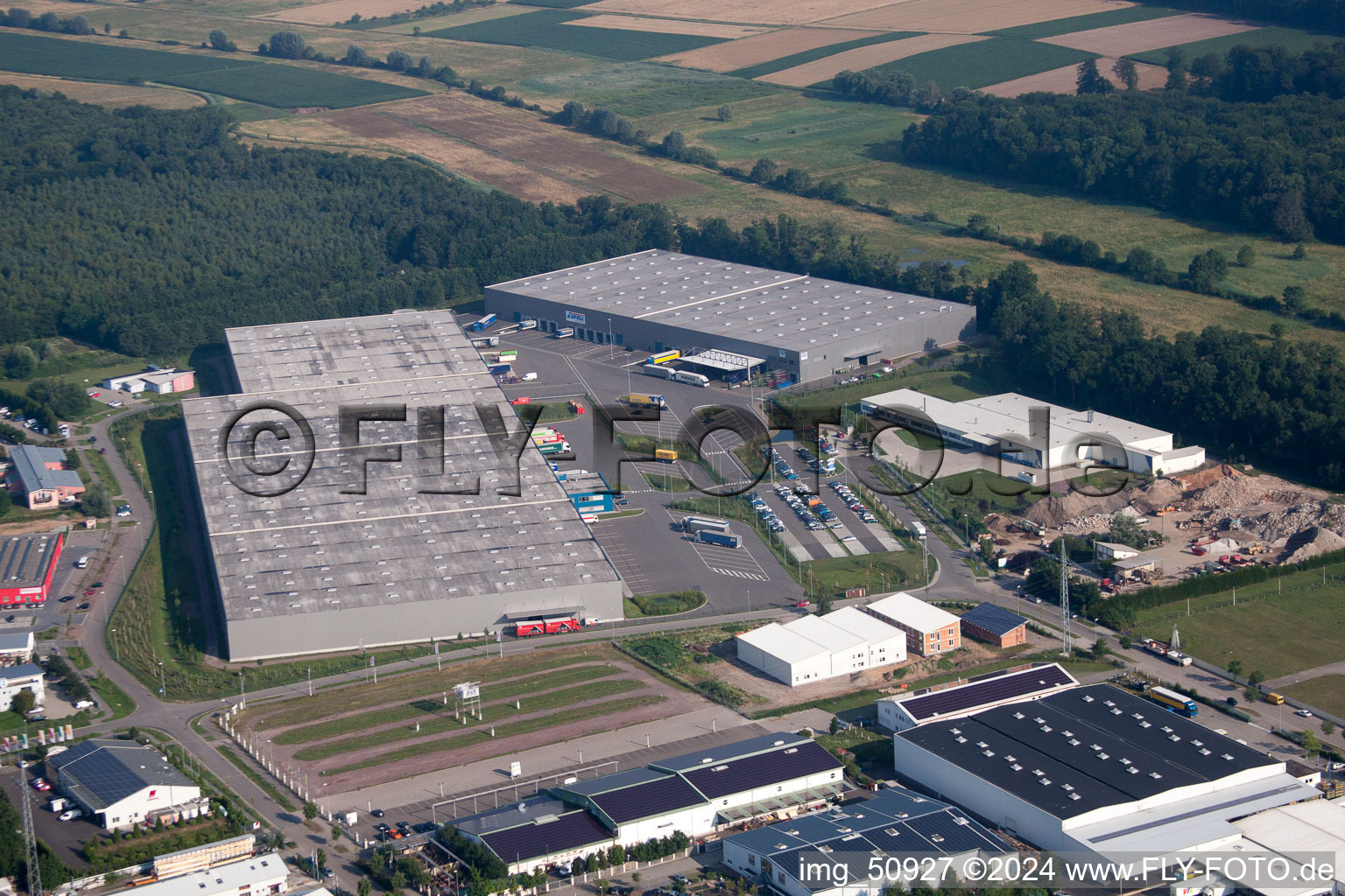 Aerial photograpy of Horst Industrial Area, Zufall Logistics Center in the district Minderslachen in Kandel in the state Rhineland-Palatinate, Germany