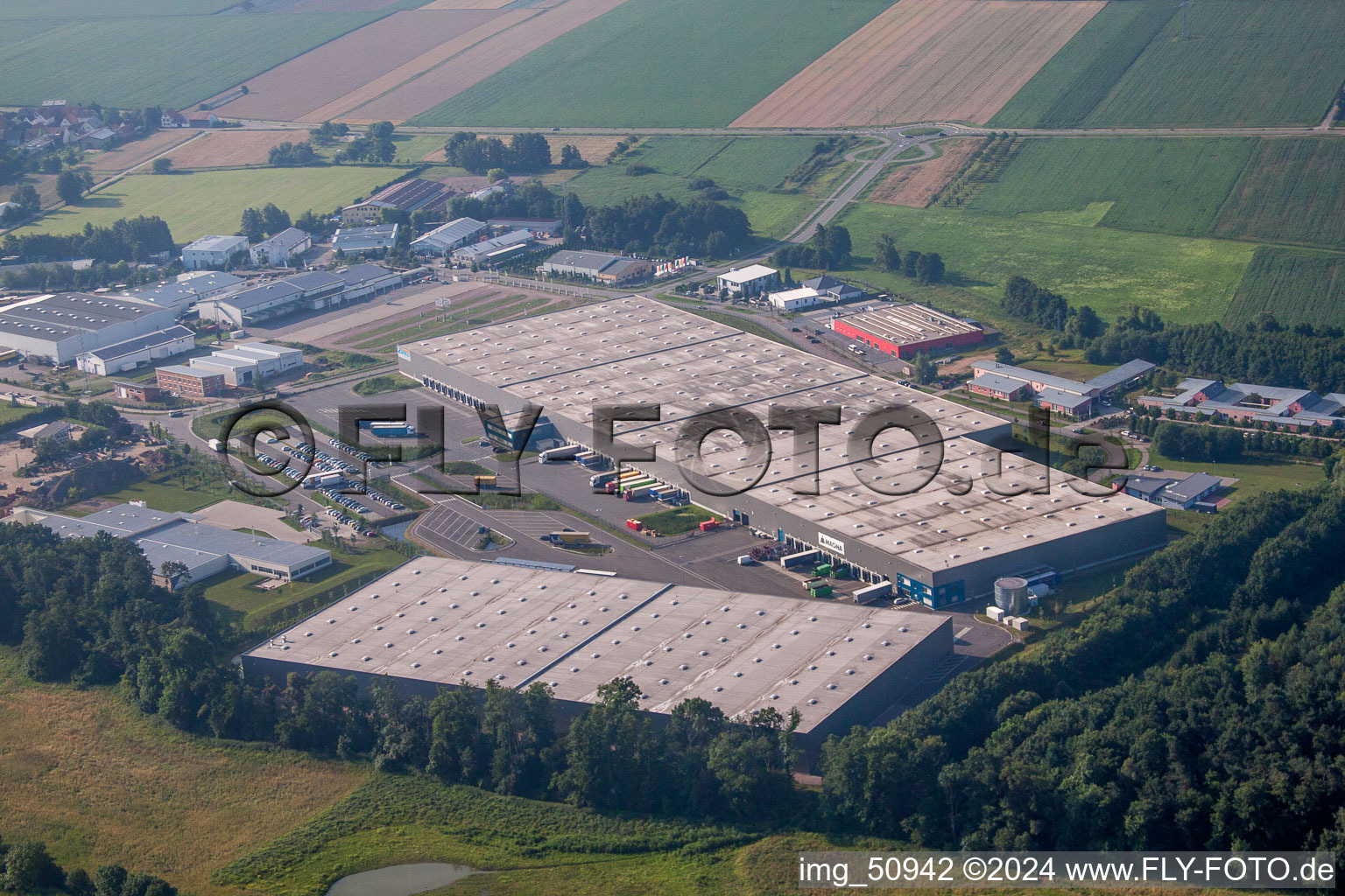 Drone image of Horst Industrial Area, Zufall Logistics Center in the district Minderslachen in Kandel in the state Rhineland-Palatinate, Germany