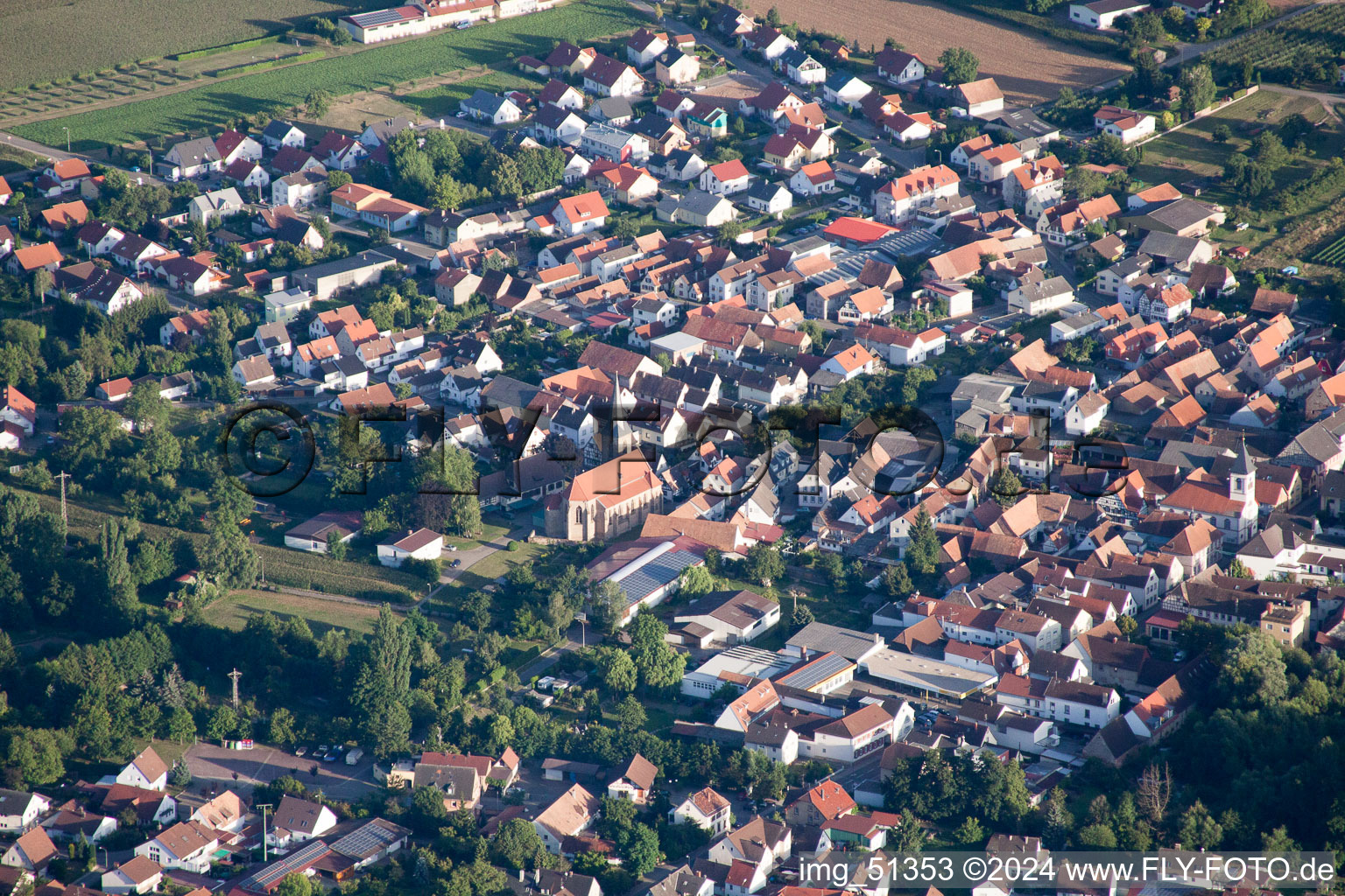 Bird's eye view of District Ingenheim in Billigheim-Ingenheim in the state Rhineland-Palatinate, Germany