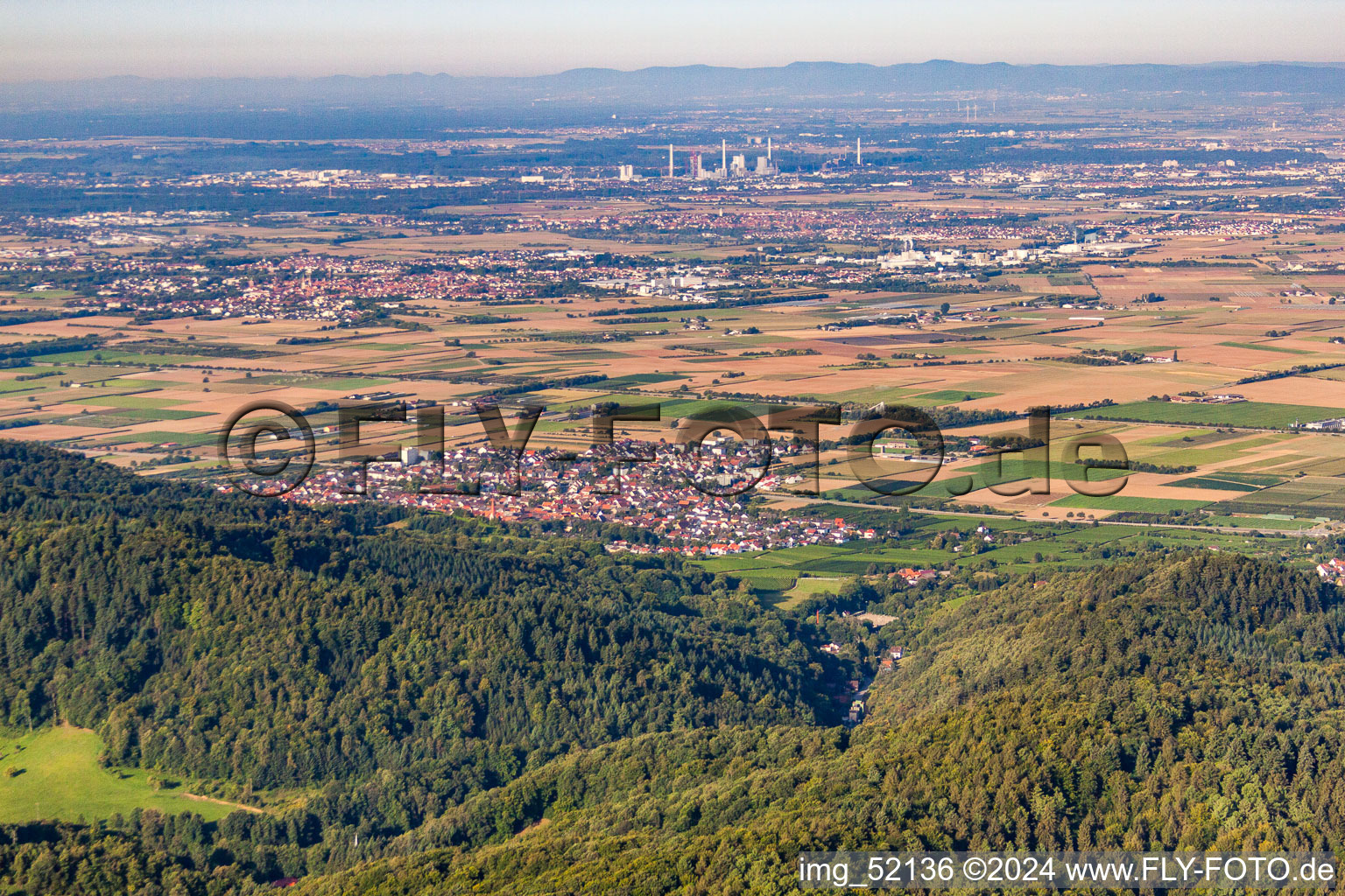 From northeast in the district Leutershausen in Hirschberg an der Bergstraße in the state Baden-Wuerttemberg, Germany