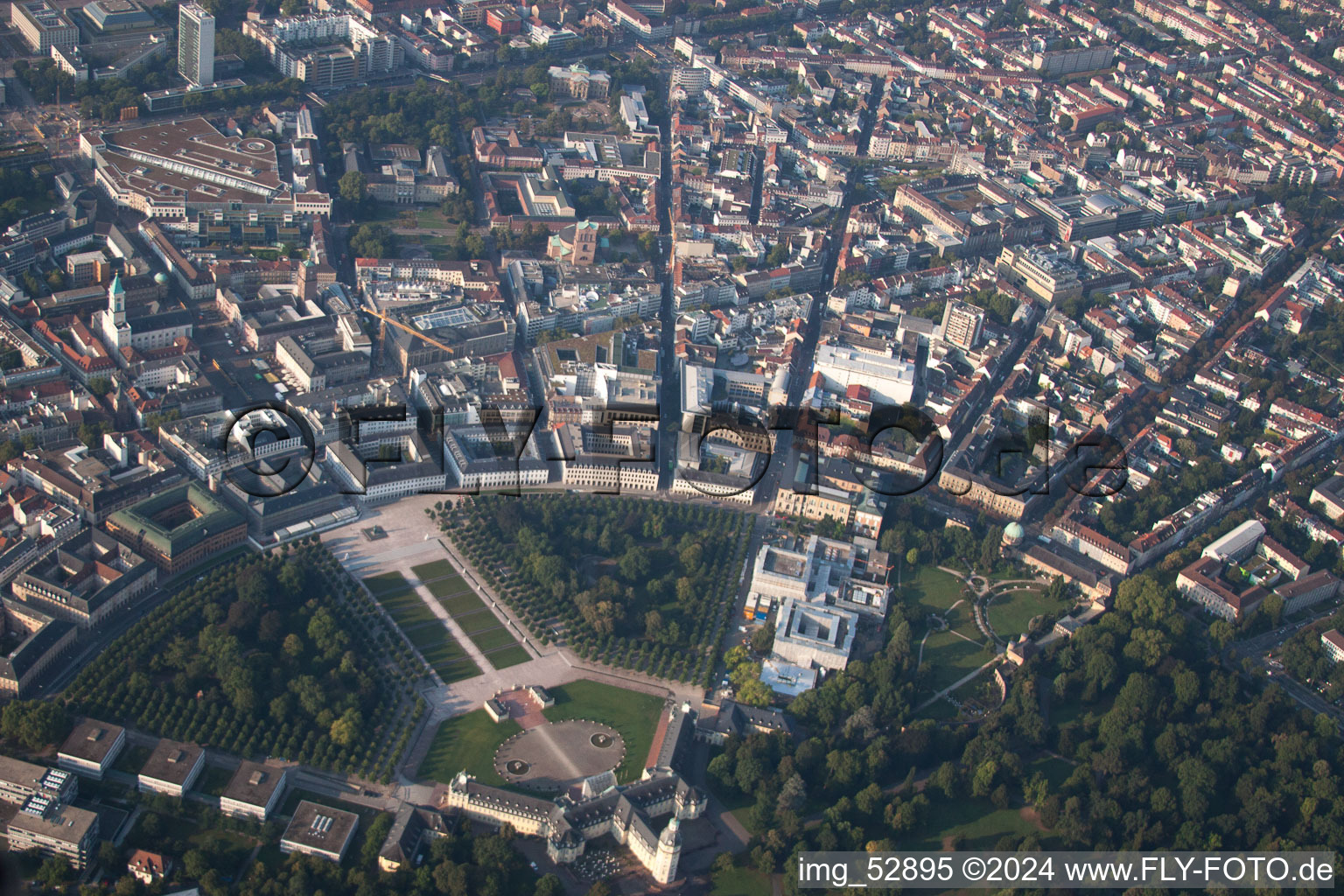 Aerial photograpy of Circle and lock in the district Innenstadt-West in Karlsruhe in the state Baden-Wuerttemberg, Germany