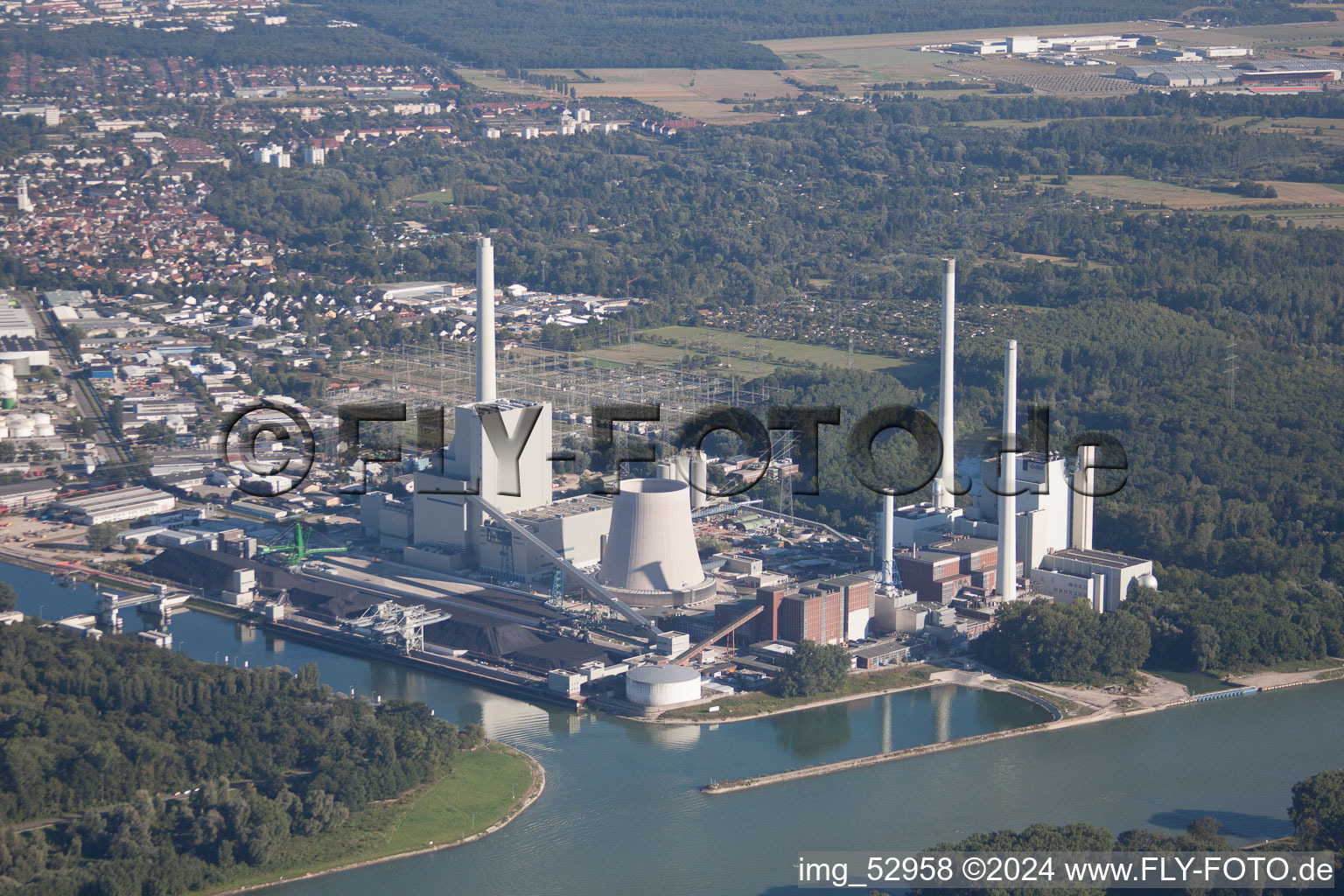 ENBW new building in the district Rheinhafen in Karlsruhe in the state Baden-Wuerttemberg, Germany from above