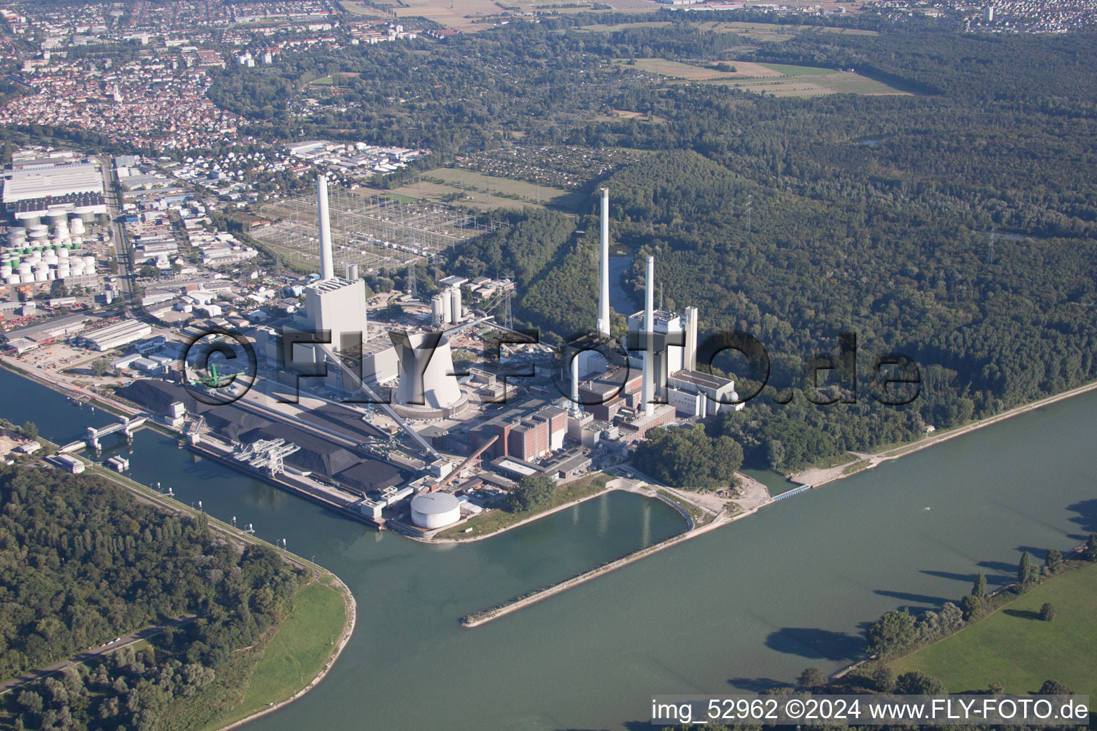 ENBW new building in the district Rheinhafen in Karlsruhe in the state Baden-Wuerttemberg, Germany out of the air