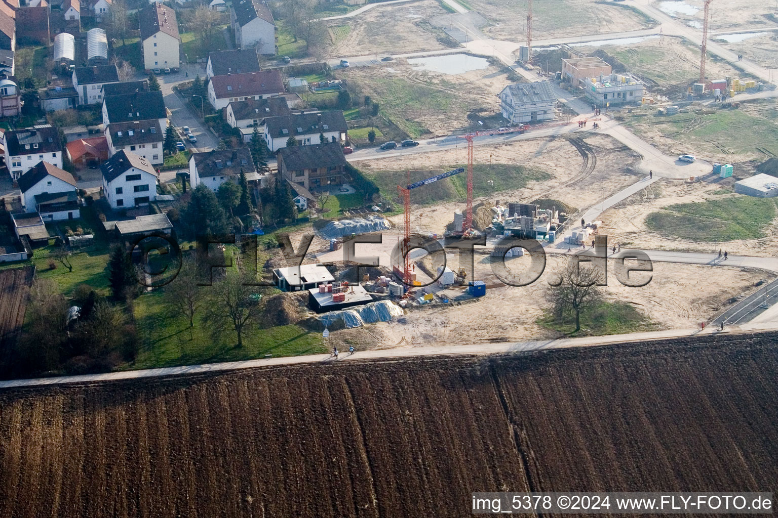 New development area Am Höhenweg in Kandel in the state Rhineland-Palatinate, Germany from the plane