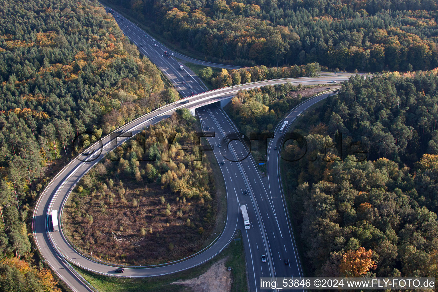 Routing and traffic lanes during the highway exit and access the motorway A 65 nach Kandel South and Strassbourg in Kandel in the state Rhineland-Palatinate, Germany