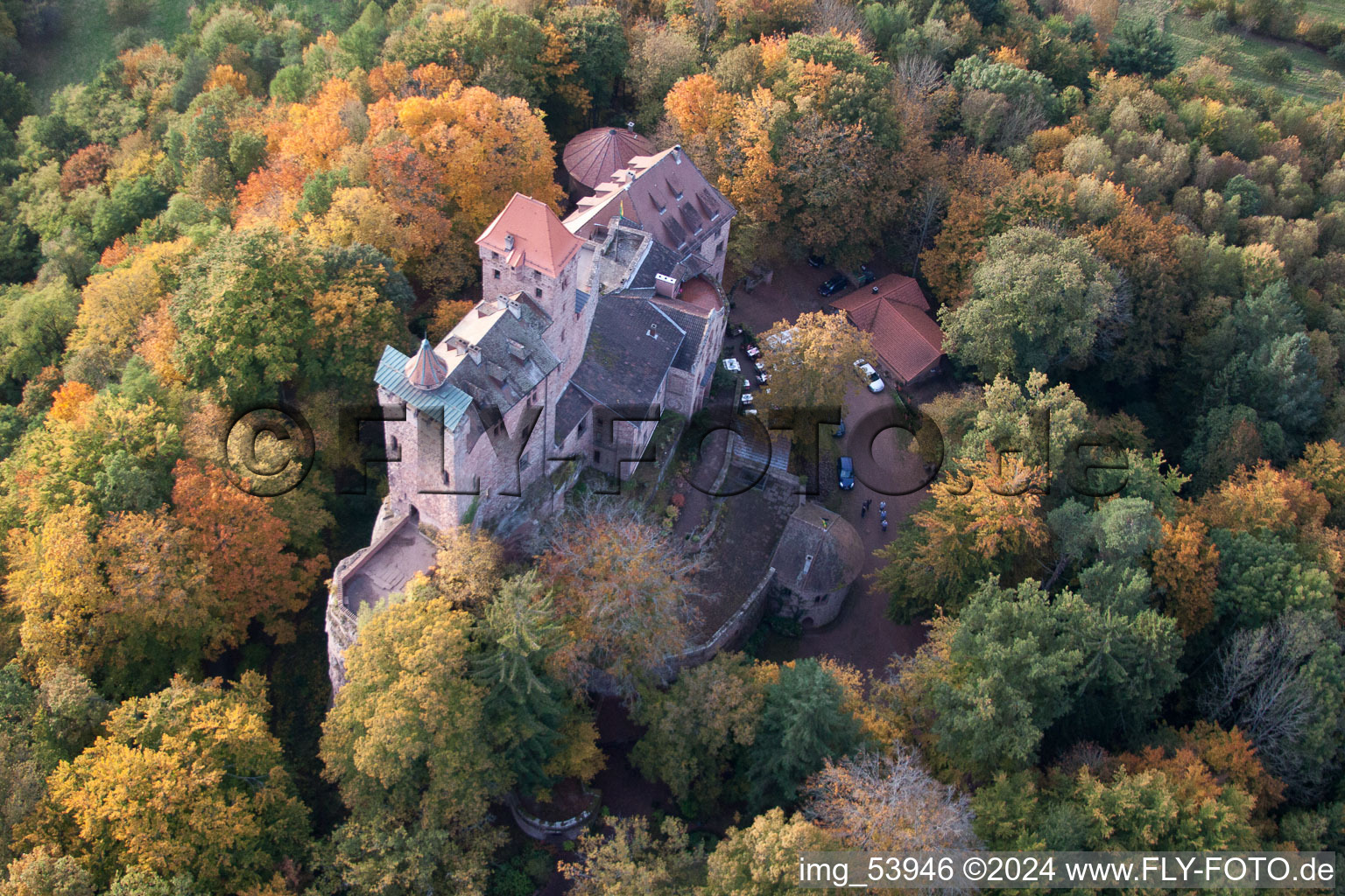 Castle of Schloss Berwartstein in Erlenbach in autumn colurs bei Dahn in the state Rhineland-Palatinate