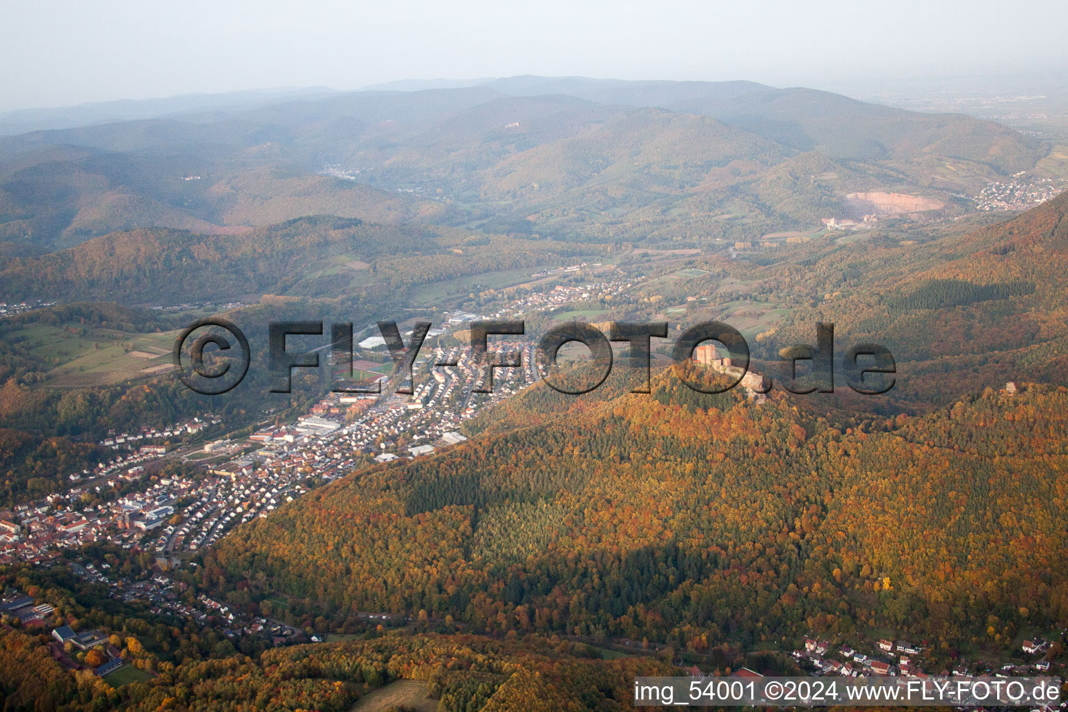 Annweiler, Trifels Castle in Annweiler am Trifels in the state Rhineland-Palatinate, Germany