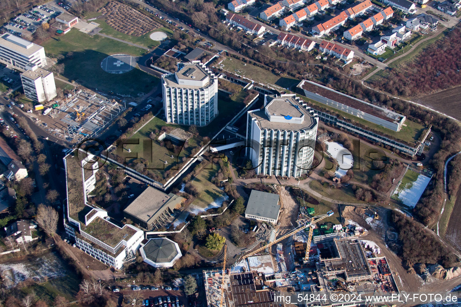 Aerial view of Hospital grounds of the Clinic BG Klinik Ludwigshafen in the district Oggersheim in Ludwigshafen am Rhein in the state Rhineland-Palatinate