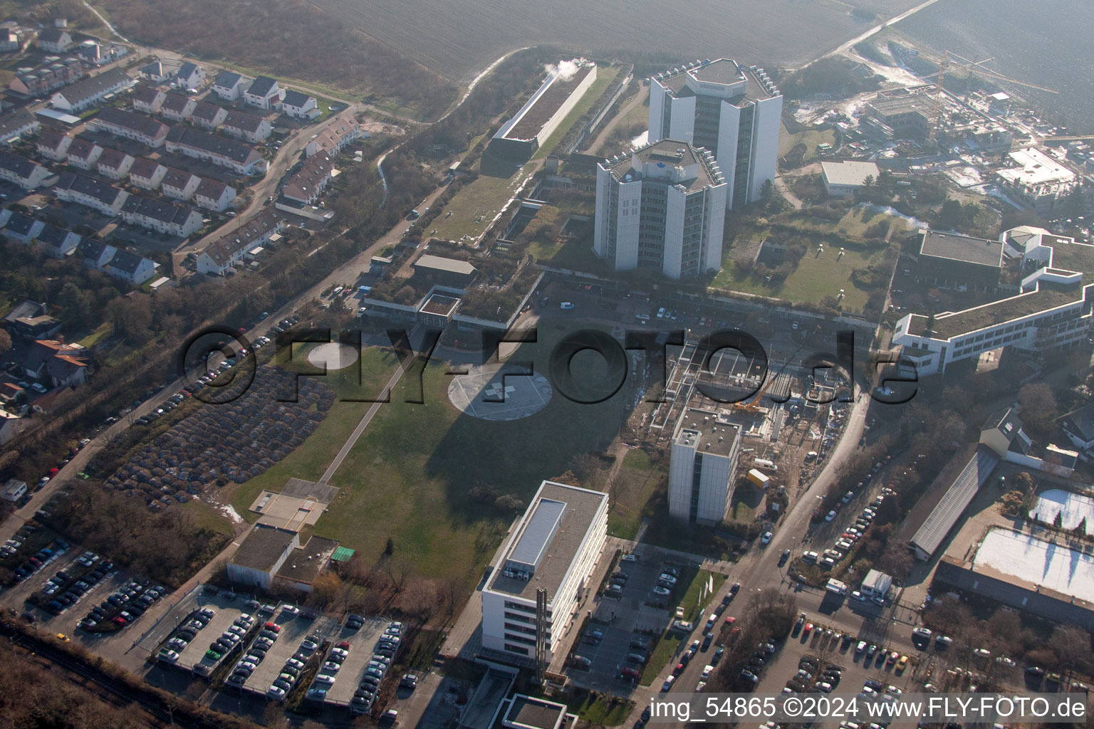 Aerial view of Hospital grounds of the Clinic BG Klinik Ludwigshafen in Ludwigshafen am Rhein in the state Rhineland-Palatinate