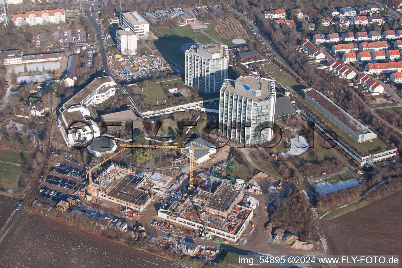 Hospital grounds of the Clinic BG Klinik Ludwigshafen in Ludwigshafen am Rhein in the state Rhineland-Palatinate seen from above