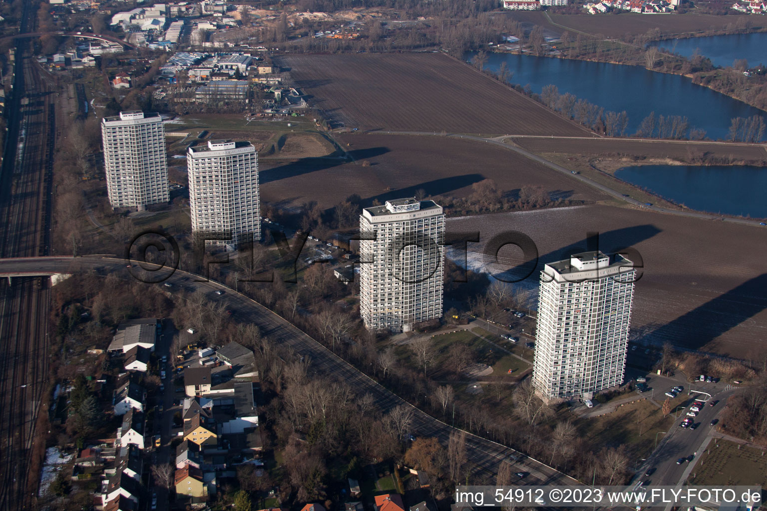 Aerial view of Oggersheim, high-rise buildings at the Froschlache in the district Friesenheim in Ludwigshafen am Rhein in the state Rhineland-Palatinate, Germany