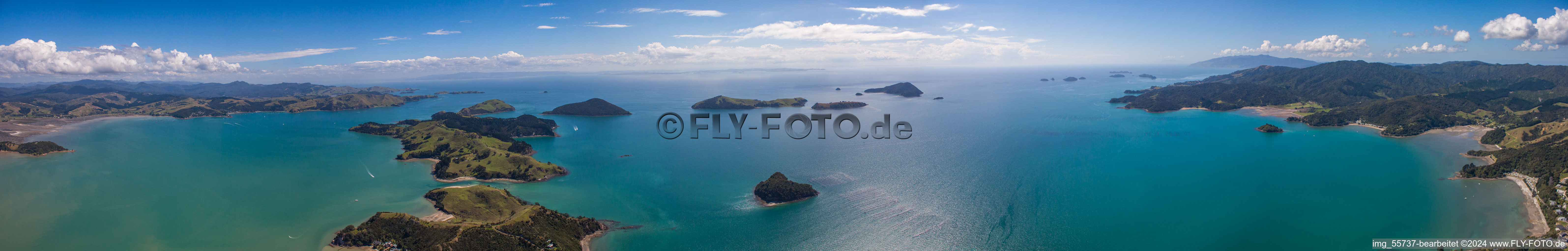 Coastline on the sandy beach of Sued-Pazifik in the district Mcgreogor Bay in Coromandel in Waikato, New Zealand out of the air