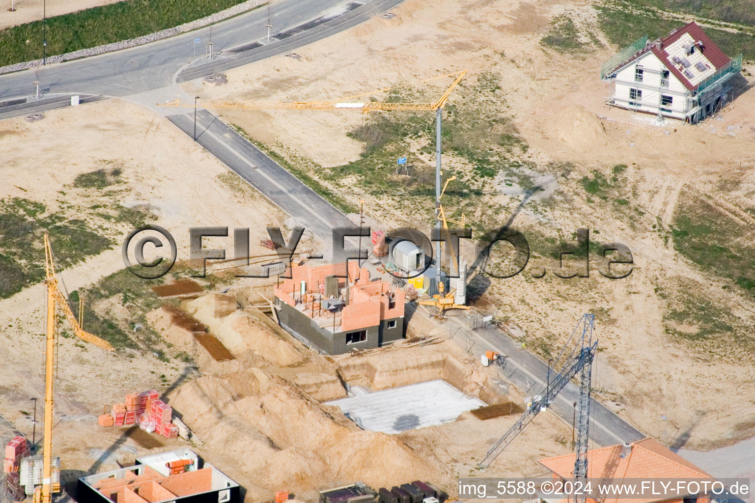 New development area Am Höhenweg in Kandel in the state Rhineland-Palatinate, Germany viewn from the air