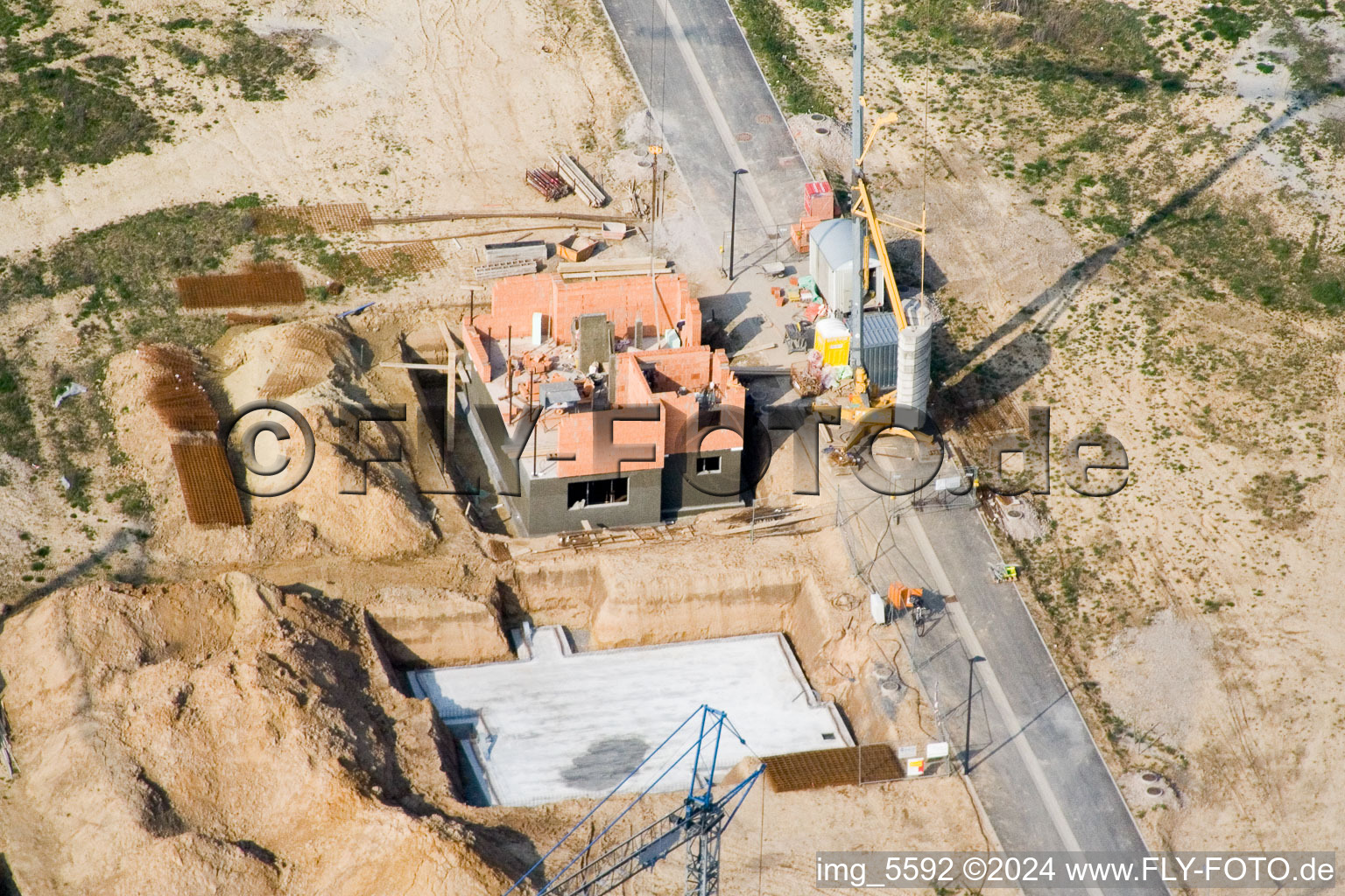 New development area Am Höhenweg in Kandel in the state Rhineland-Palatinate, Germany from a drone