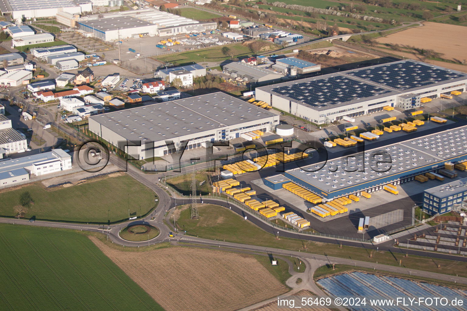 Bird's eye view of DACHSER Logistics Center Karlsruhe GmbH, Malsch in Malsch in the state Baden-Wuerttemberg, Germany