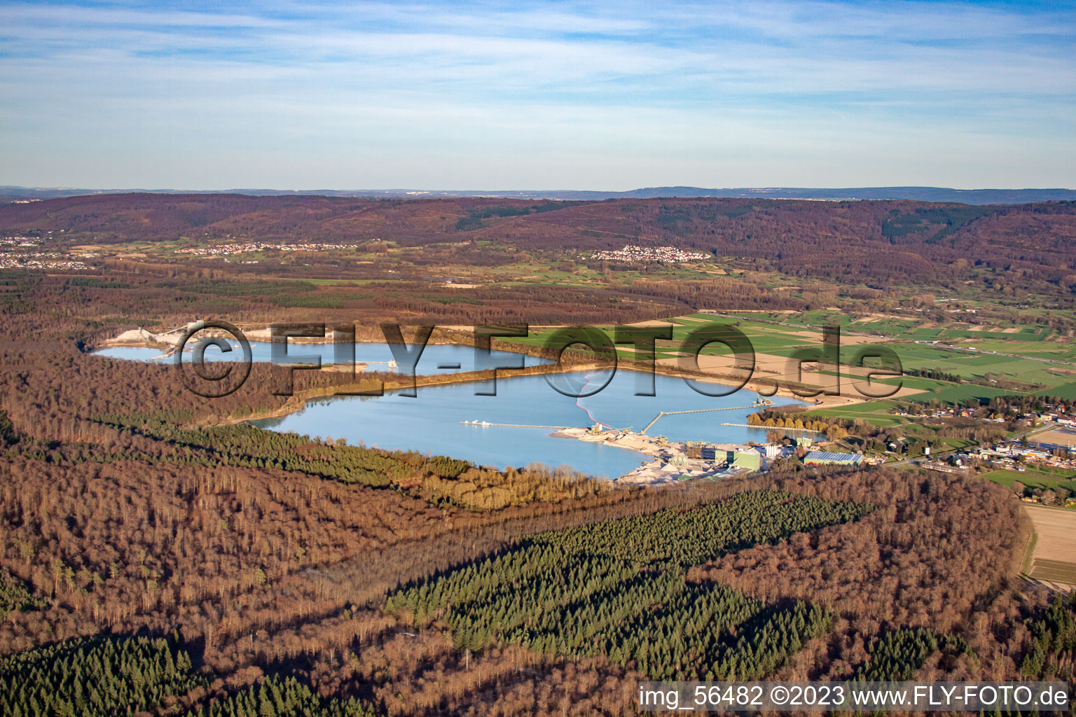 Gravel pit, quarry ponds from the southwest in the district Neumalsch in Malsch in the state Baden-Wuerttemberg, Germany
