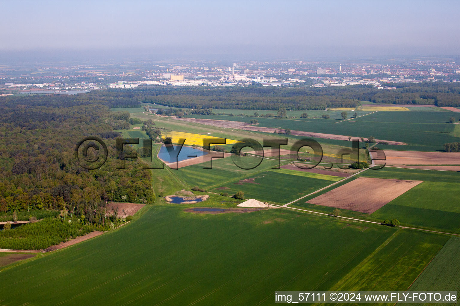 Cross approach to Two Eight from EDSF in Schweinfurt in the state Bavaria, Germany