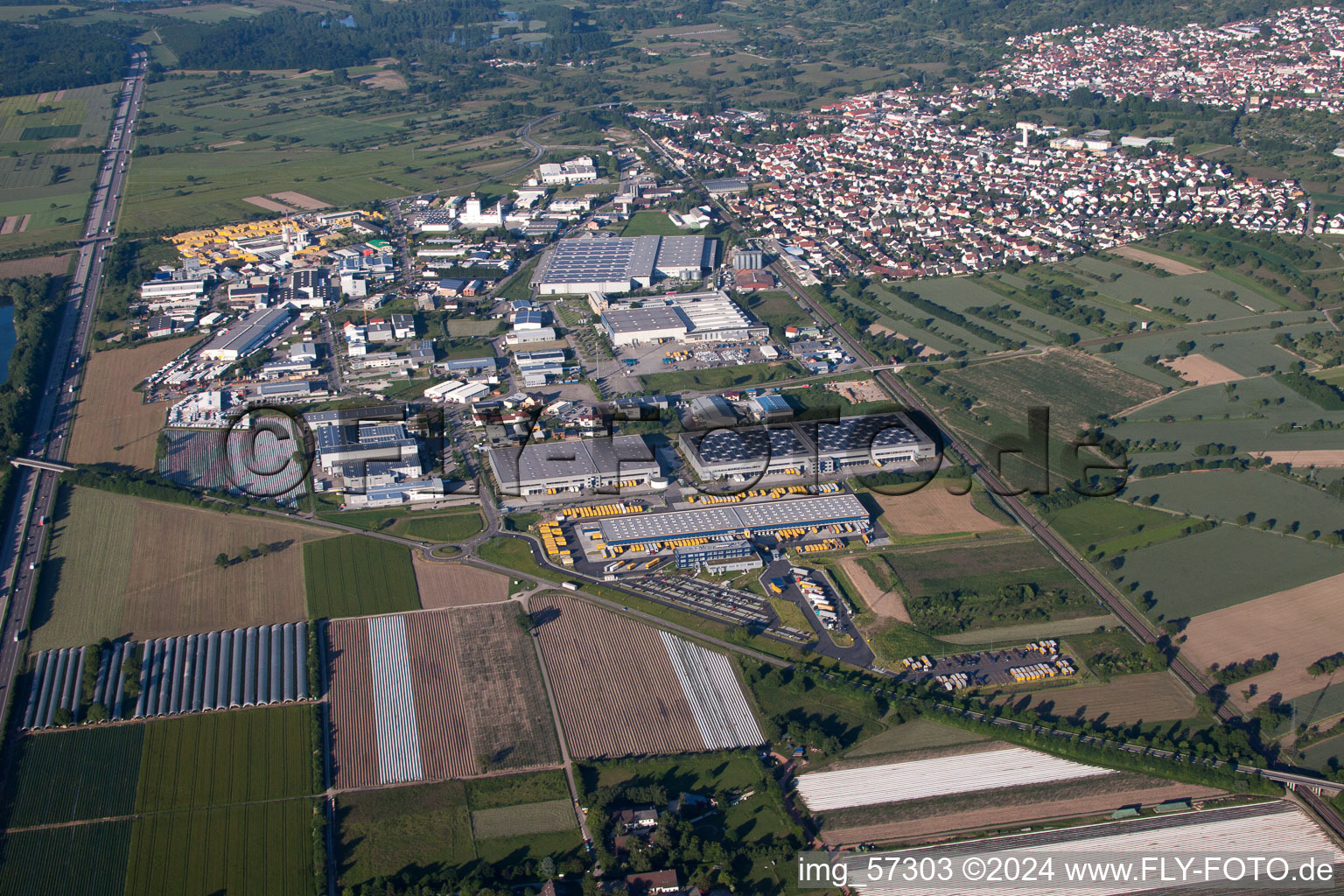 Bird's eye view of Warehouses and forwarding building of Dachser GmbH & Co.KG in Malsch in the state Baden-Wurttemberg