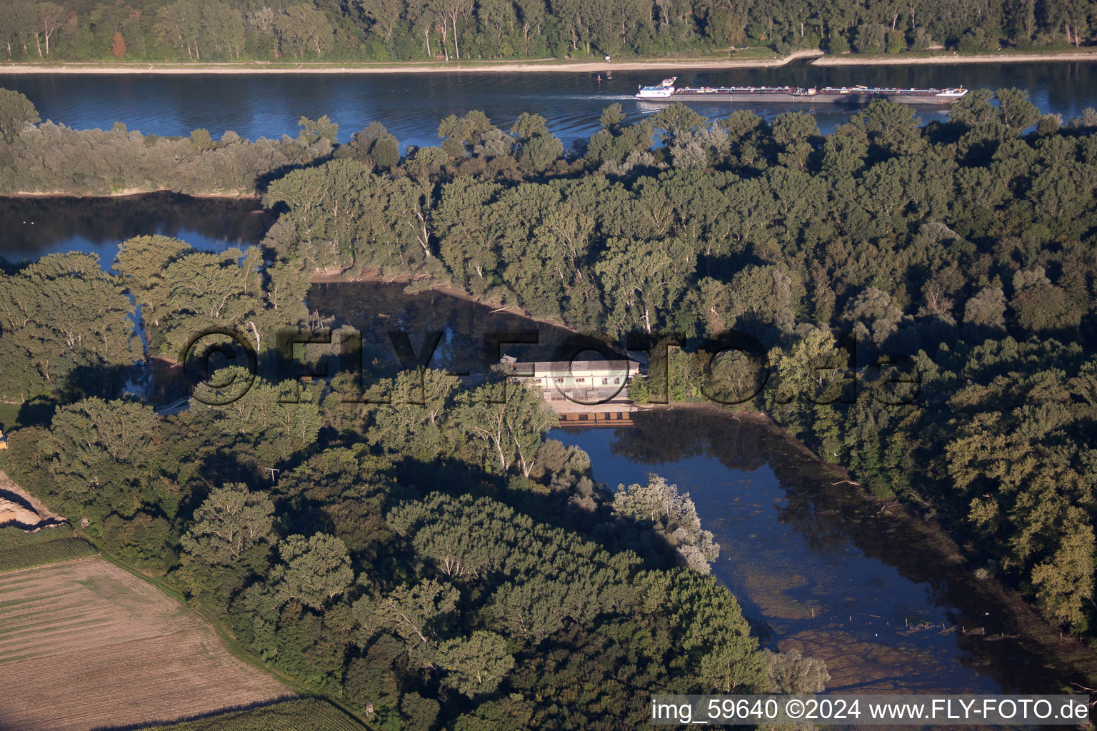 Pumping station on the Rhine in the district Sondernheim in Germersheim in the state Rhineland-Palatinate, Germany