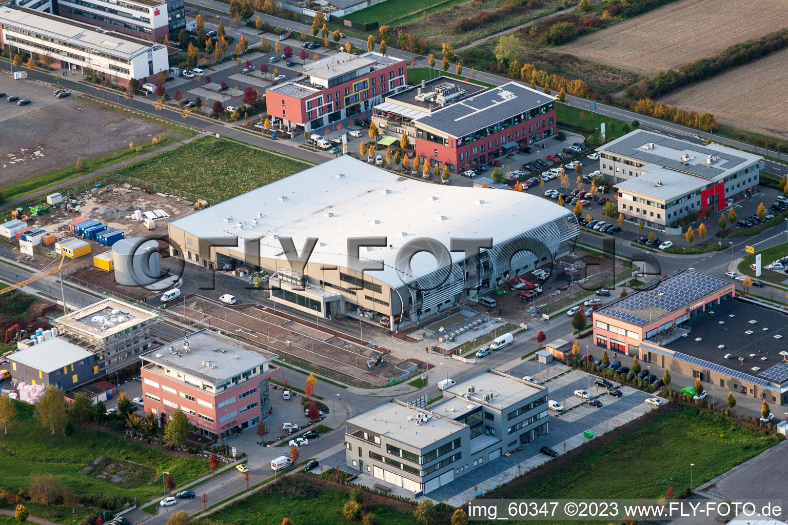 Aerial view of Building and production halls on the premises of Eberspaecher Controls Landau GmbH & Co. KG in the district Queichheim in Landau in der Pfalz in the state Rhineland-Palatinate, Germany