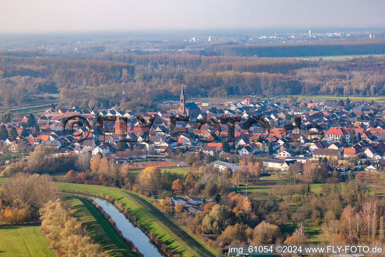 Village on the Saalbach Canal in the district Rußheim in Dettenheim in the state Baden-Wuerttemberg, Germany