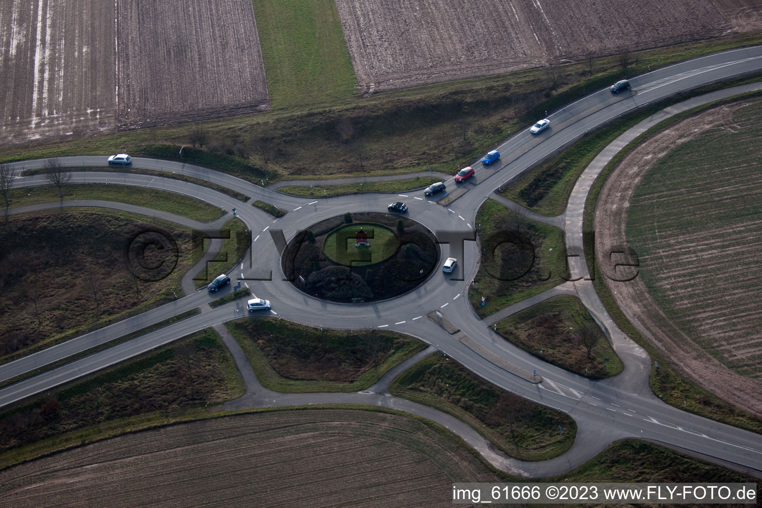 LD-Mörlheim, roundabout in the district Offenbach in Offenbach an der Queich in the state Rhineland-Palatinate, Germany