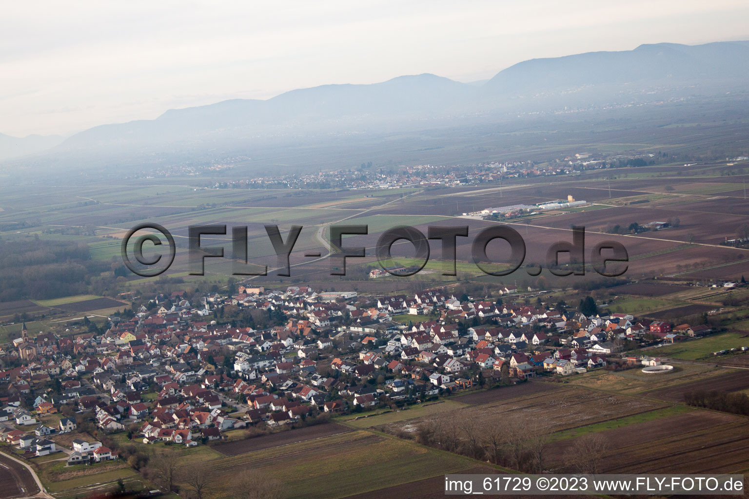Aerial view of From the east in Zeiskam in the state Rhineland-Palatinate, Germany