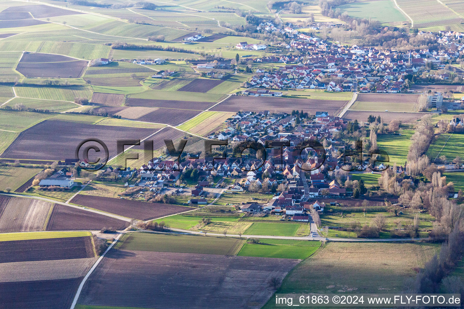 Town View of the streets and houses of the residential areas in the district Ingenheim in Billigheim-Ingenheim in the state Rhineland-Palatinate seen from above