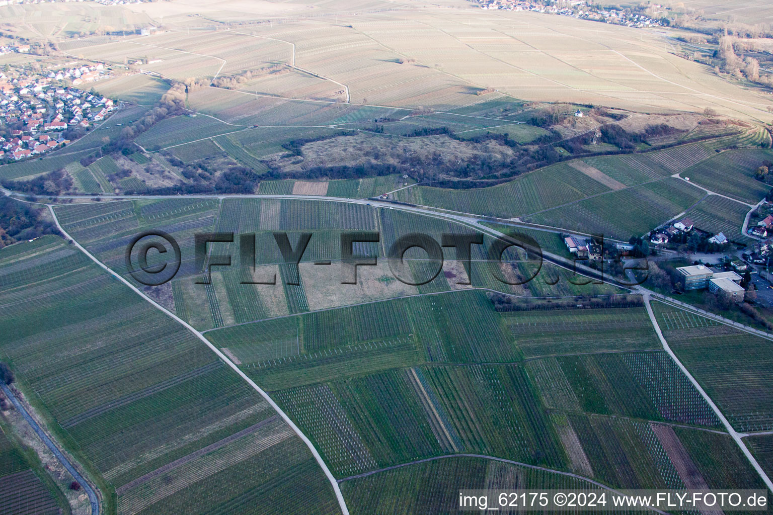 Oblique view of N of Ilbesheim bei Landau in der Pfalz in Ilbesheim bei Landau in der Pfalz in the state Rhineland-Palatinate, Germany