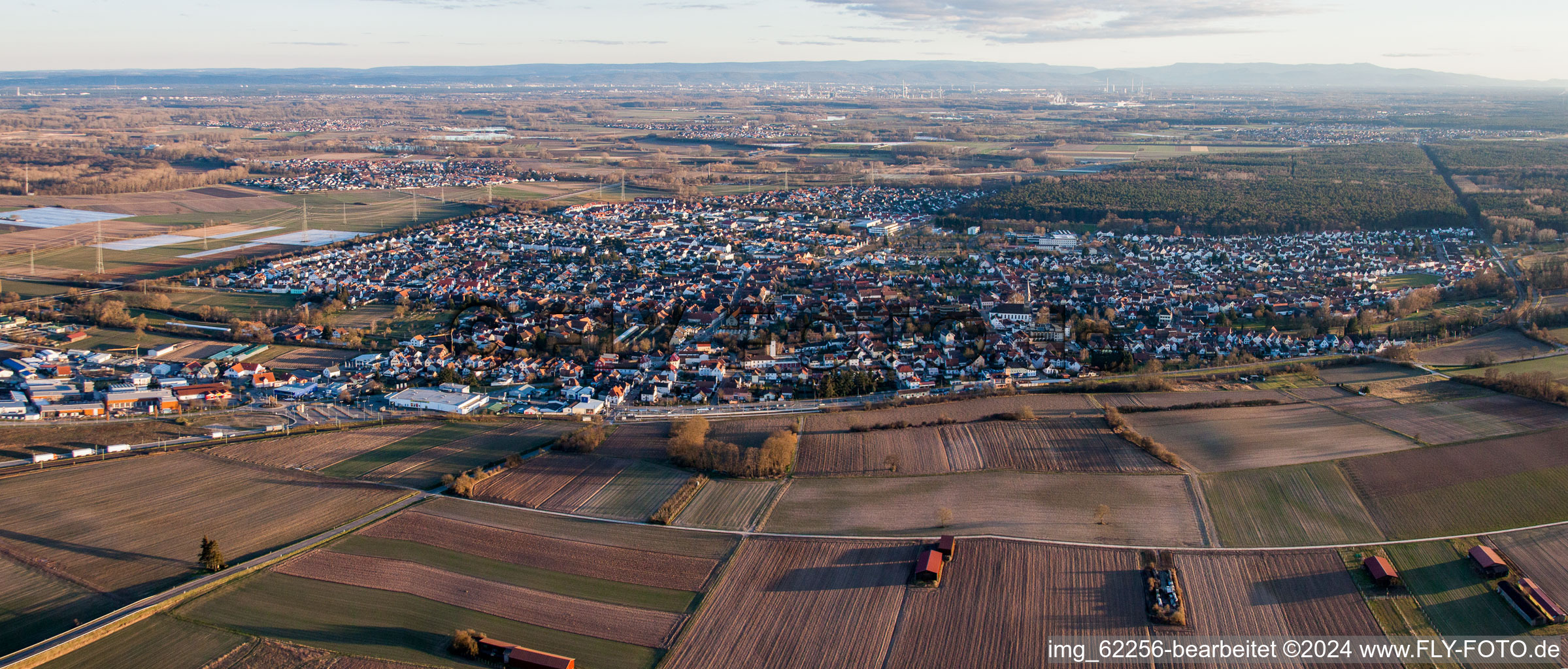 Panorama from the local area and environment in Ruelzheim in the state Rhineland-Palatinate