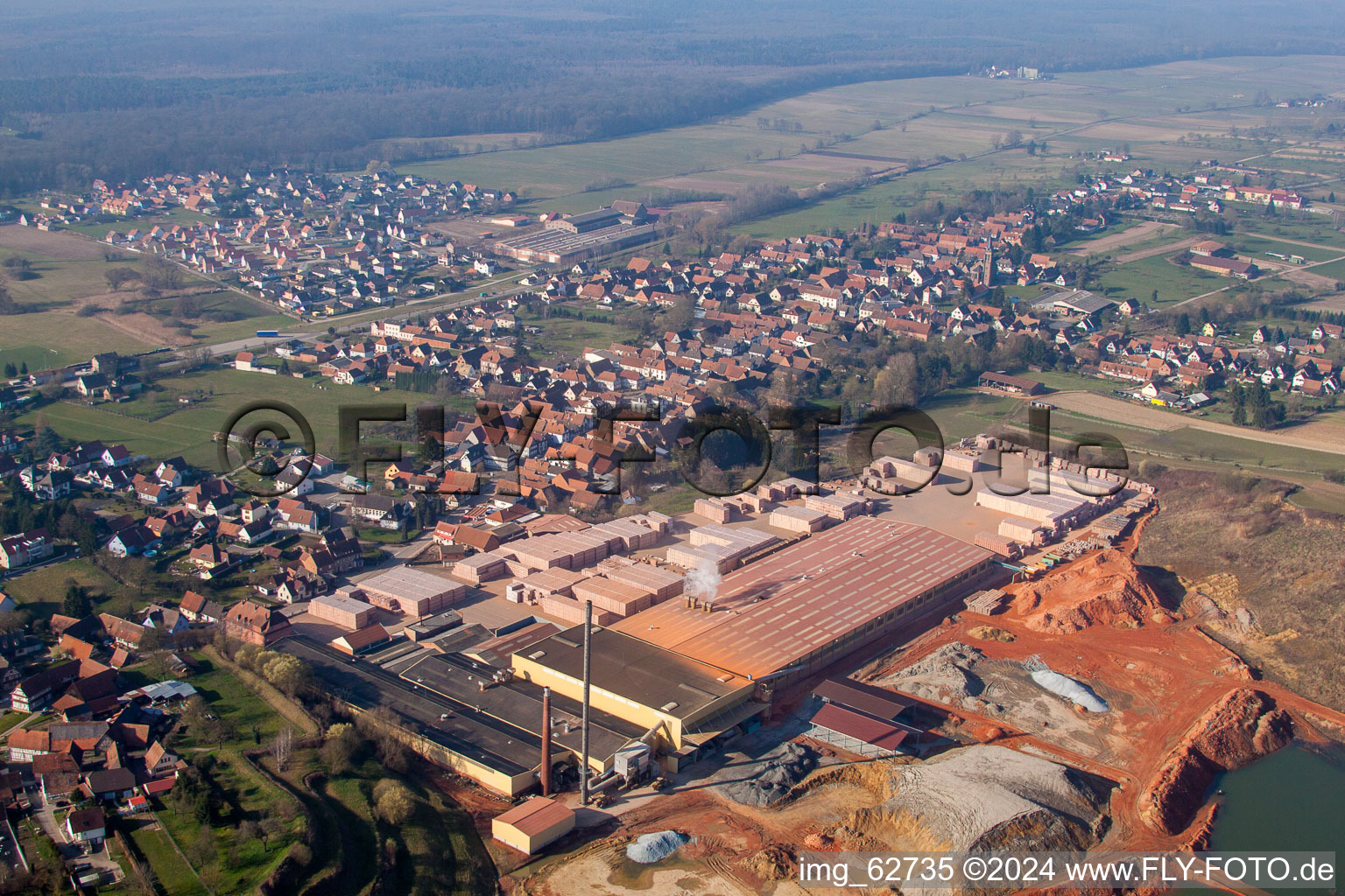 Oblique view of Niederbetschdorf in the state Bas-Rhin, France