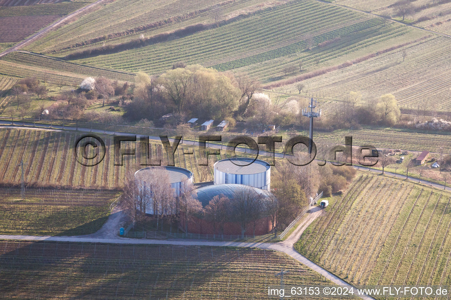 Water towers/tanks in the district Arzheim in Landau in der Pfalz in the state Rhineland-Palatinate, Germany