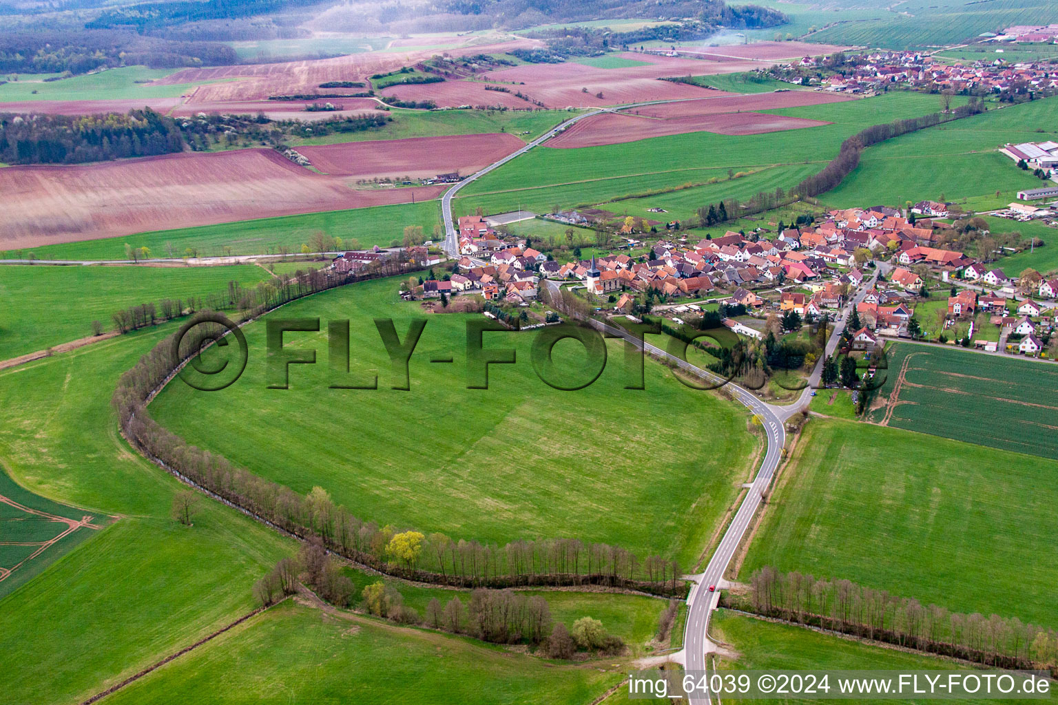 From the north in the district Simmershausen in Römhild in the state Thuringia, Germany