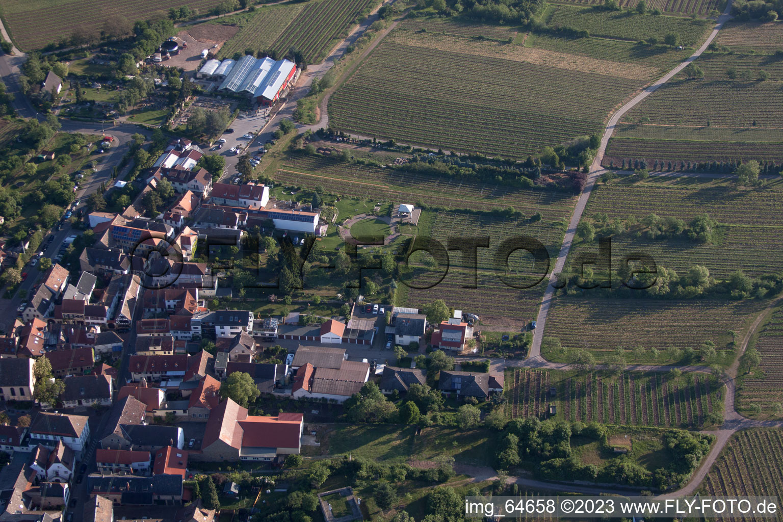 Aerial photograpy of Netts Landhaus Loblocher Hof in the district Gimmeldingen in Neustadt an der Weinstraße in the state Rhineland-Palatinate, Germany