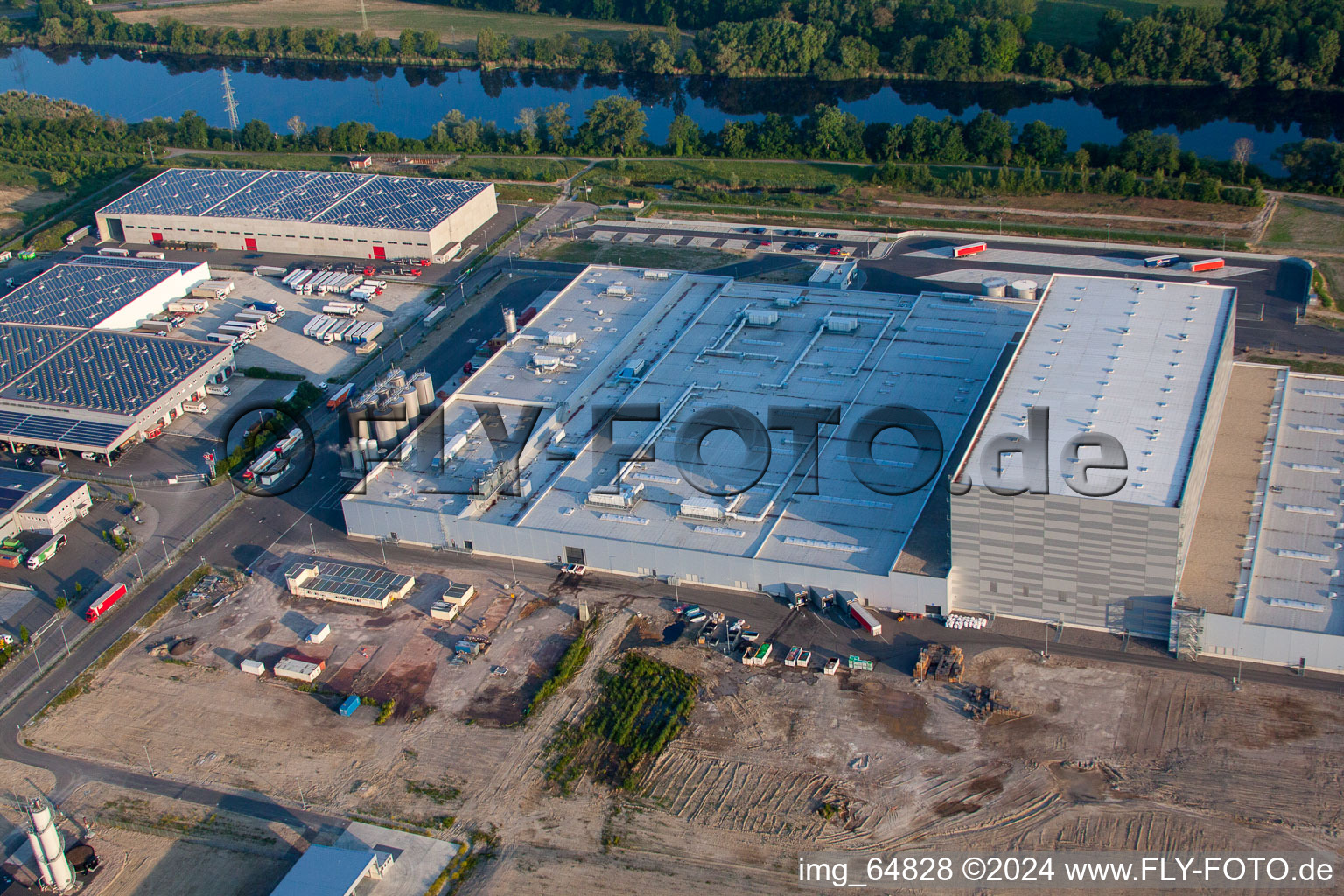 Oberwald Industrial Area in Wörth am Rhein in the state Rhineland-Palatinate, Germany seen from above