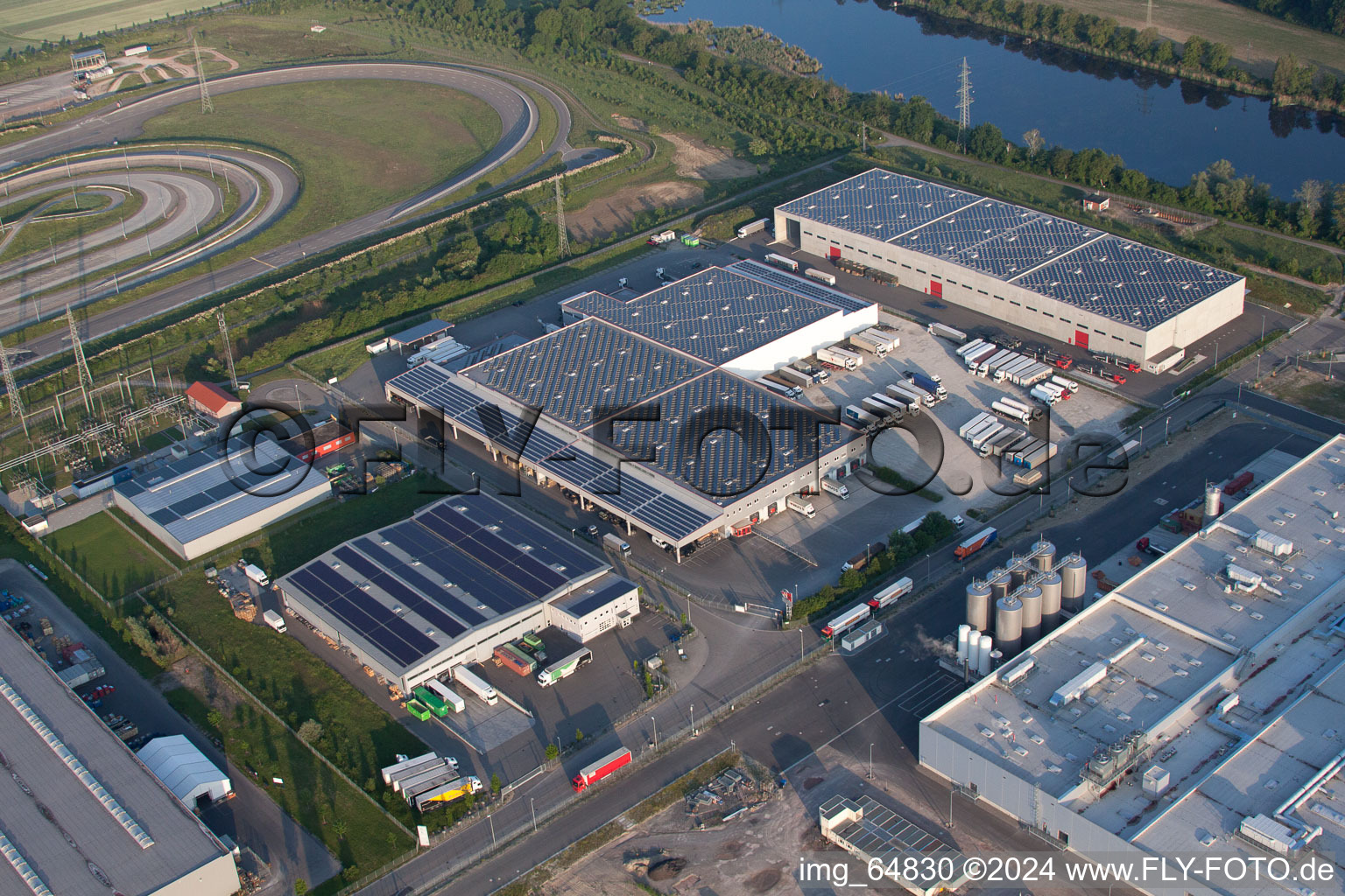 Bird's eye view of Oberwald Industrial Area in Wörth am Rhein in the state Rhineland-Palatinate, Germany