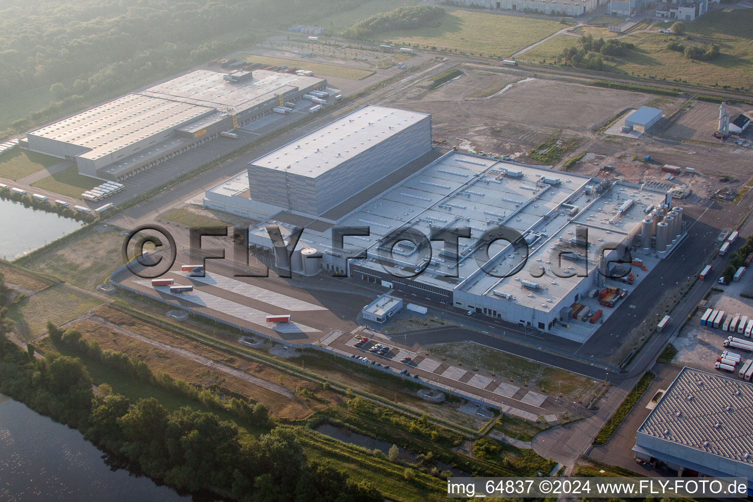 Aerial view of Oberwald industrial area in Wörth am Rhein in the state Rhineland-Palatinate, Germany