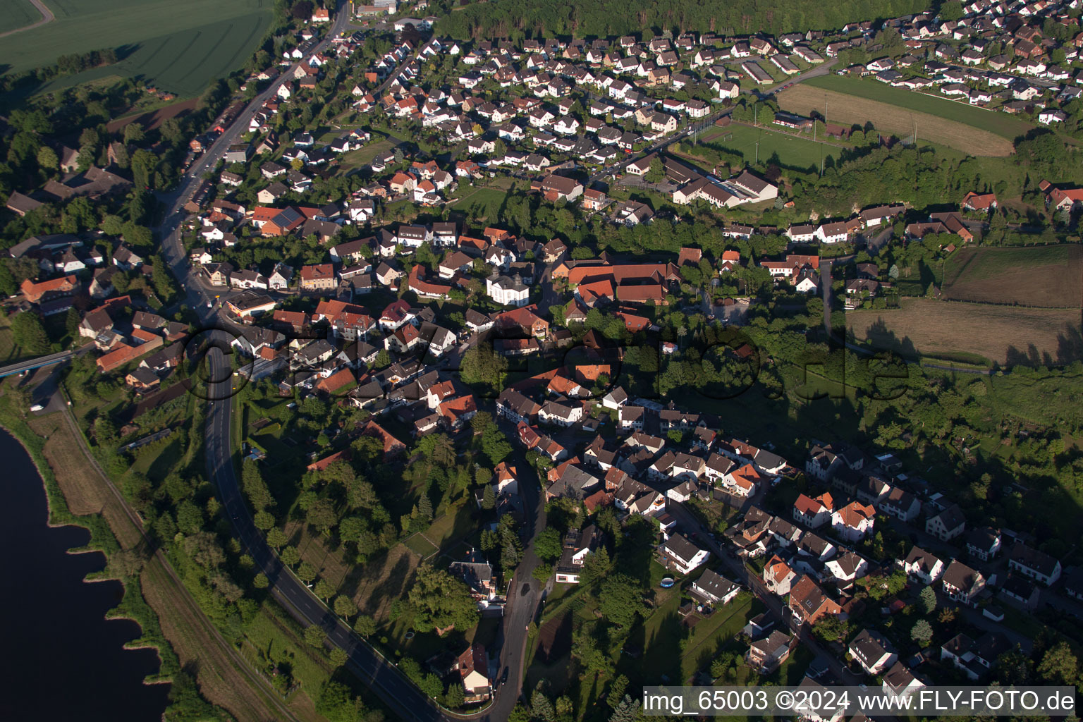 Village on the river bank areas Weser in the district Daspe in Hehlen in the state Lower Saxony