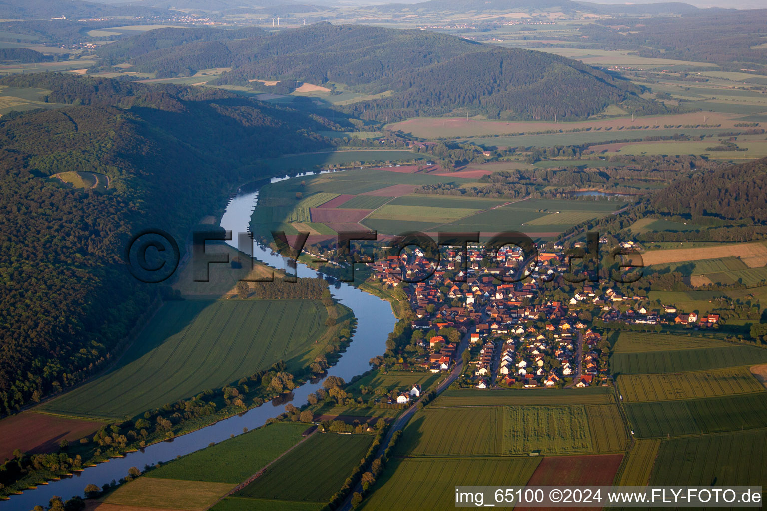 Village on the river bank areas of the Weser river in Heinsen in the state Lower Saxony, Germany