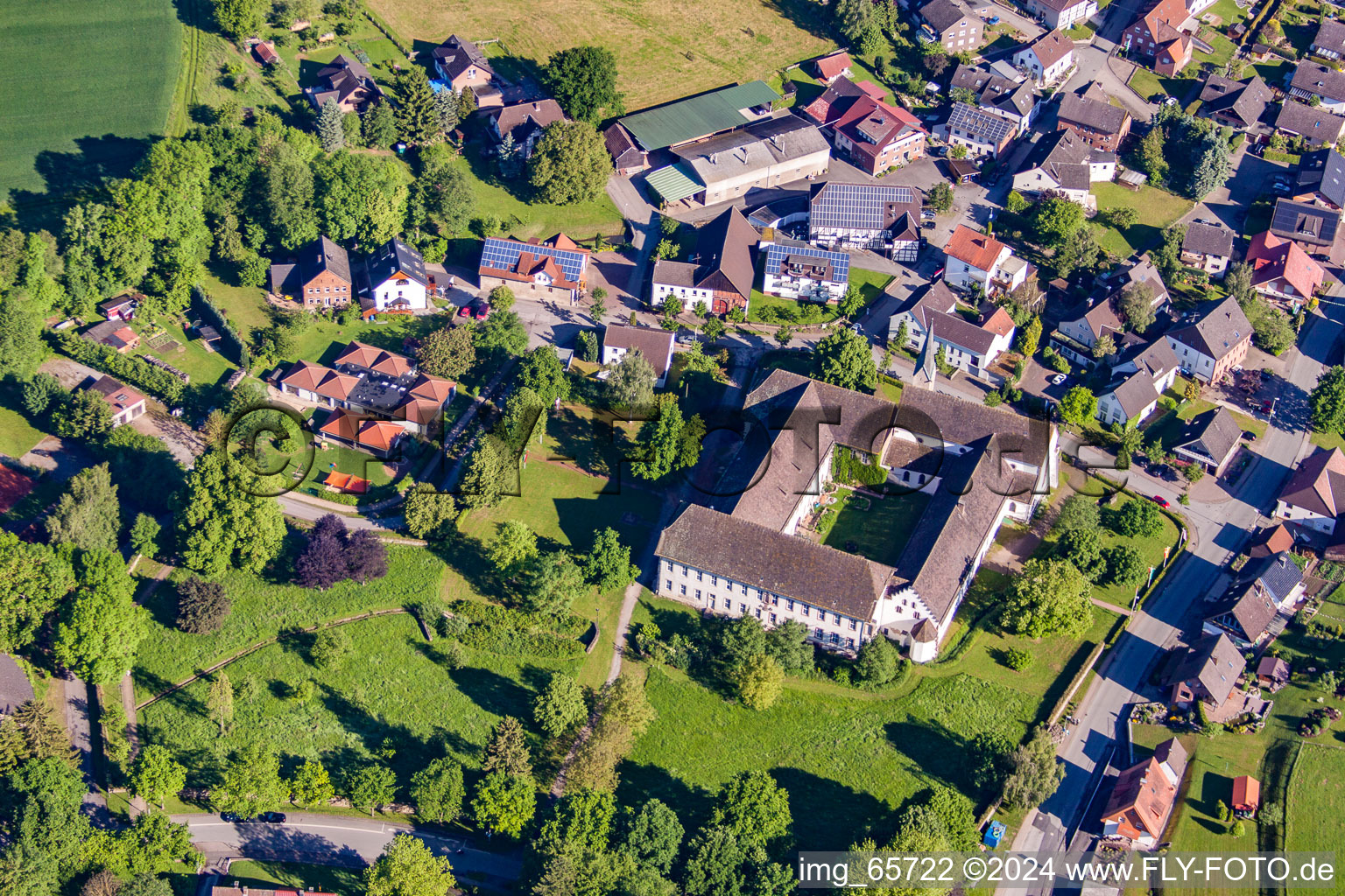 Oblique view of Complex of buildings of the monastery Koptisch-Othodoxes Kloster Propsteistrasse in the district Brenkhausen in Hoexter in the state North Rhine-Westphalia