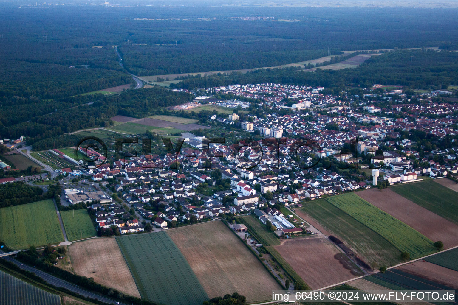 From northeast in Kandel in the state Rhineland-Palatinate, Germany