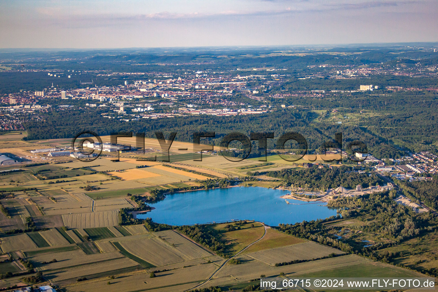 Gliding approach in the district Silberstreifen in Rheinstetten in the state Baden-Wuerttemberg, Germany