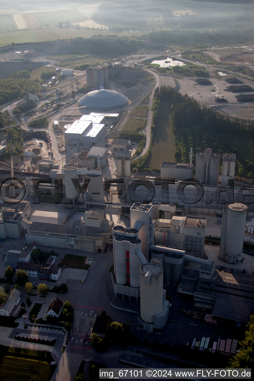 Aerial photograpy of Mixed concrete and building materials factory of Schwenk Zement KG Fabrikstrasse in the district Pfraunstetten in Allmendingen in the state Baden-Wurttemberg