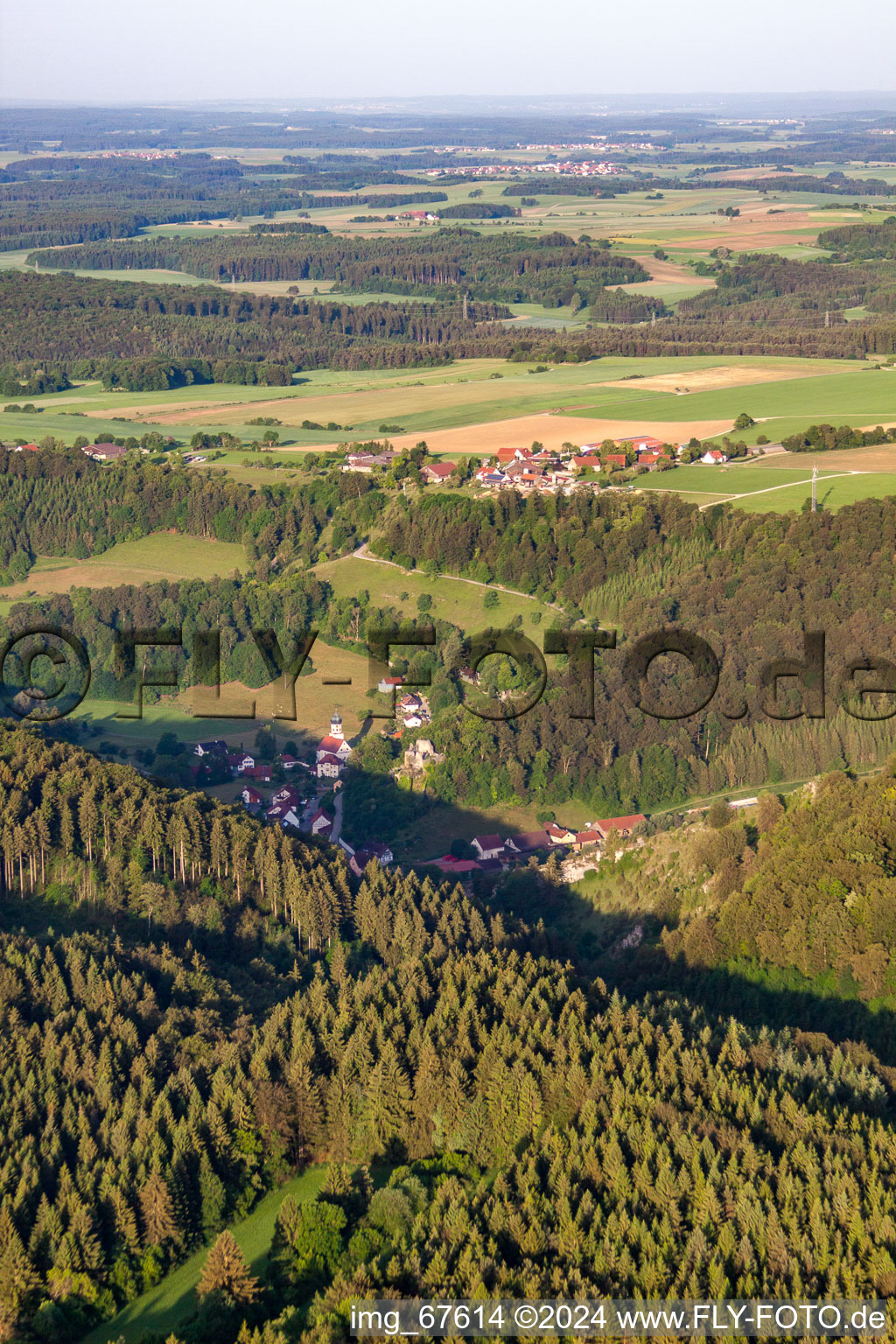 From the southeast in the district Hundersingen in Münsingen in the state Baden-Wuerttemberg, Germany