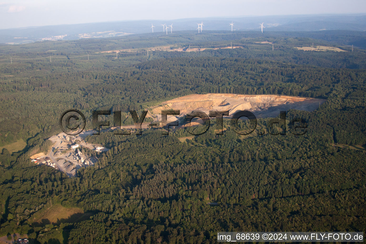 Rinderbügen in the state Hesse, Germany from above