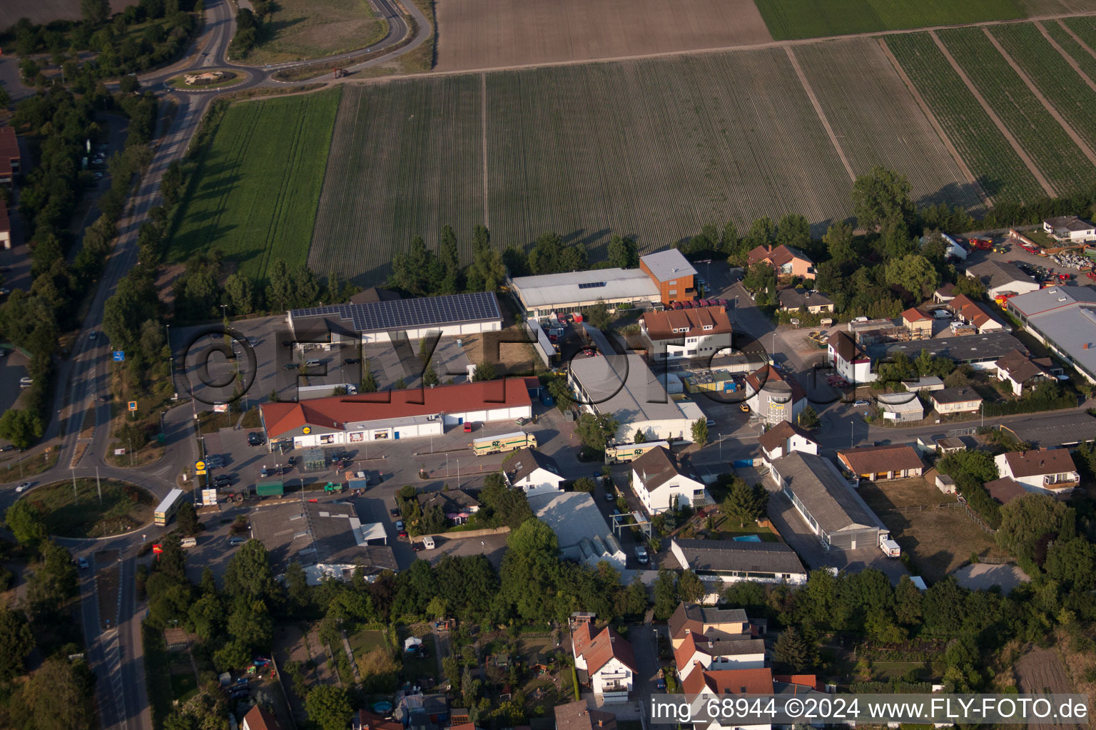 Aldi Lidl in the district Dannstadt in Dannstadt-Schauernheim in the state Rhineland-Palatinate, Germany