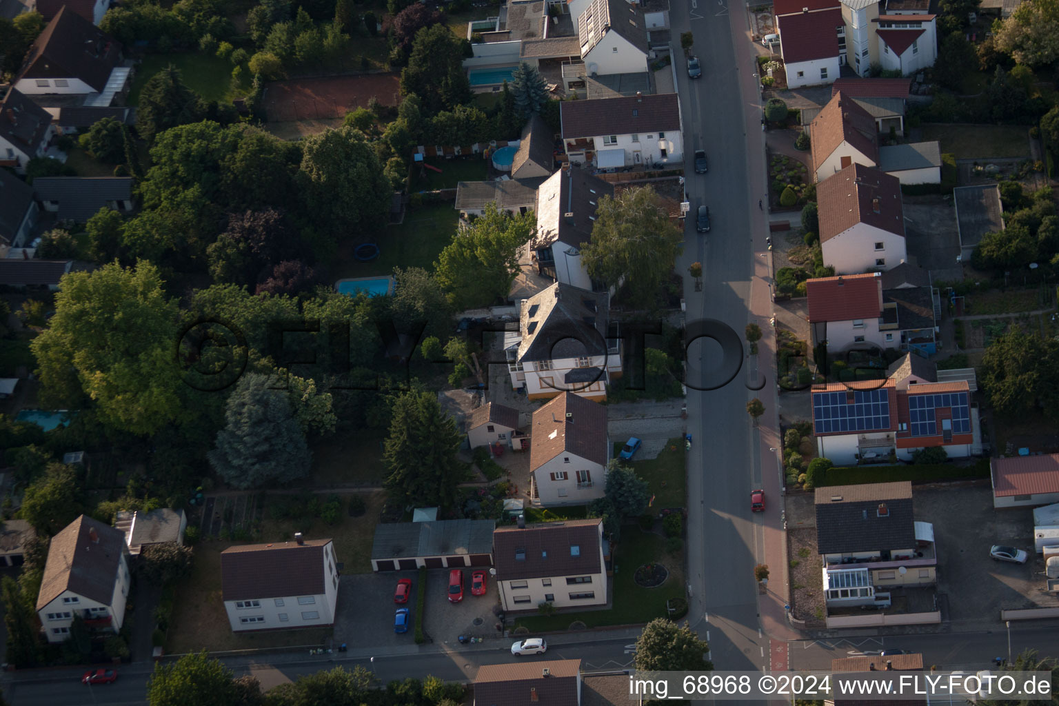 Bird's eye view of District Dannstadt in Dannstadt-Schauernheim in the state Rhineland-Palatinate, Germany