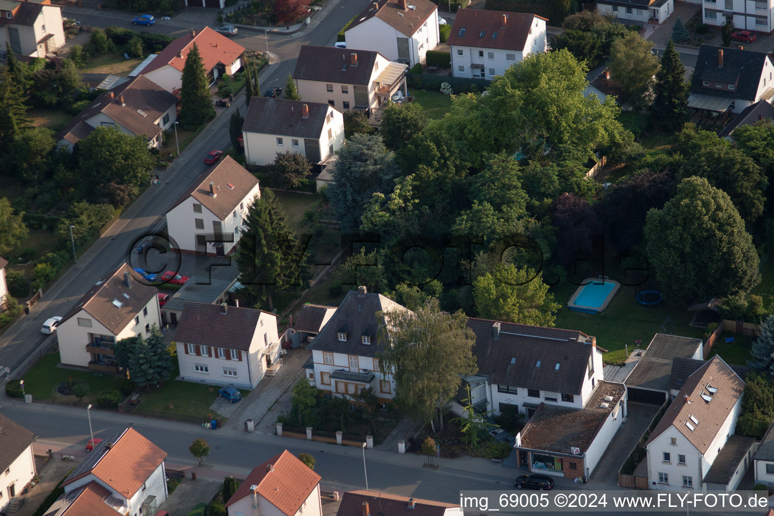 Bird's eye view of District Dannstadt in Dannstadt-Schauernheim in the state Rhineland-Palatinate, Germany